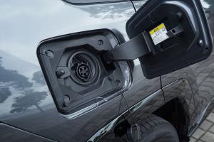 Toyota RAV4 PHV 2020 года  (JP)